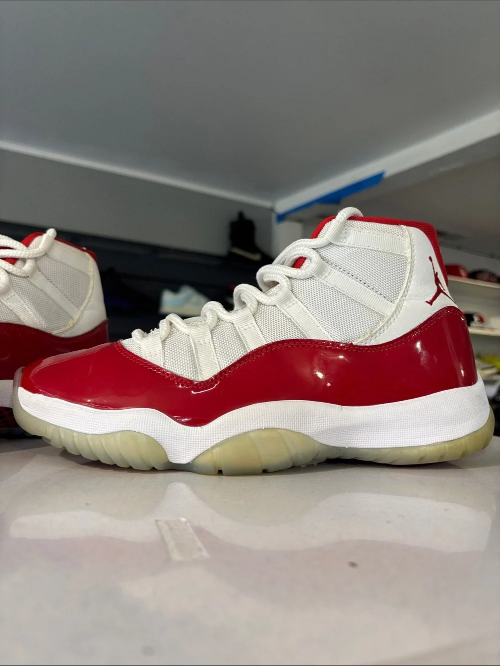 Air Jordan 11 Retro Cherry Mens 8.5